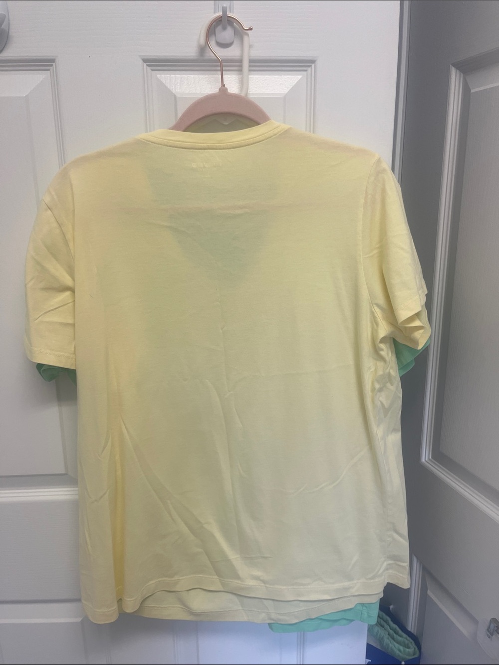 Lands' End Women's V-Neck Tee in Sky Blue, Pale Yellow and Mint Green - Lot of 3 - Picture 5 of 7